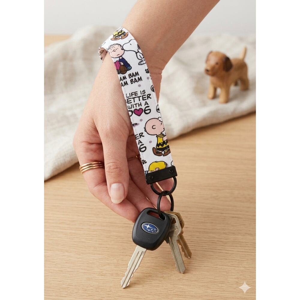 Snoopy Keychain - Picture 2 of 2